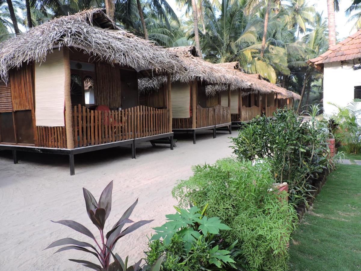 Abba'S Glory Land Hotel Agonda Bagian luar foto
